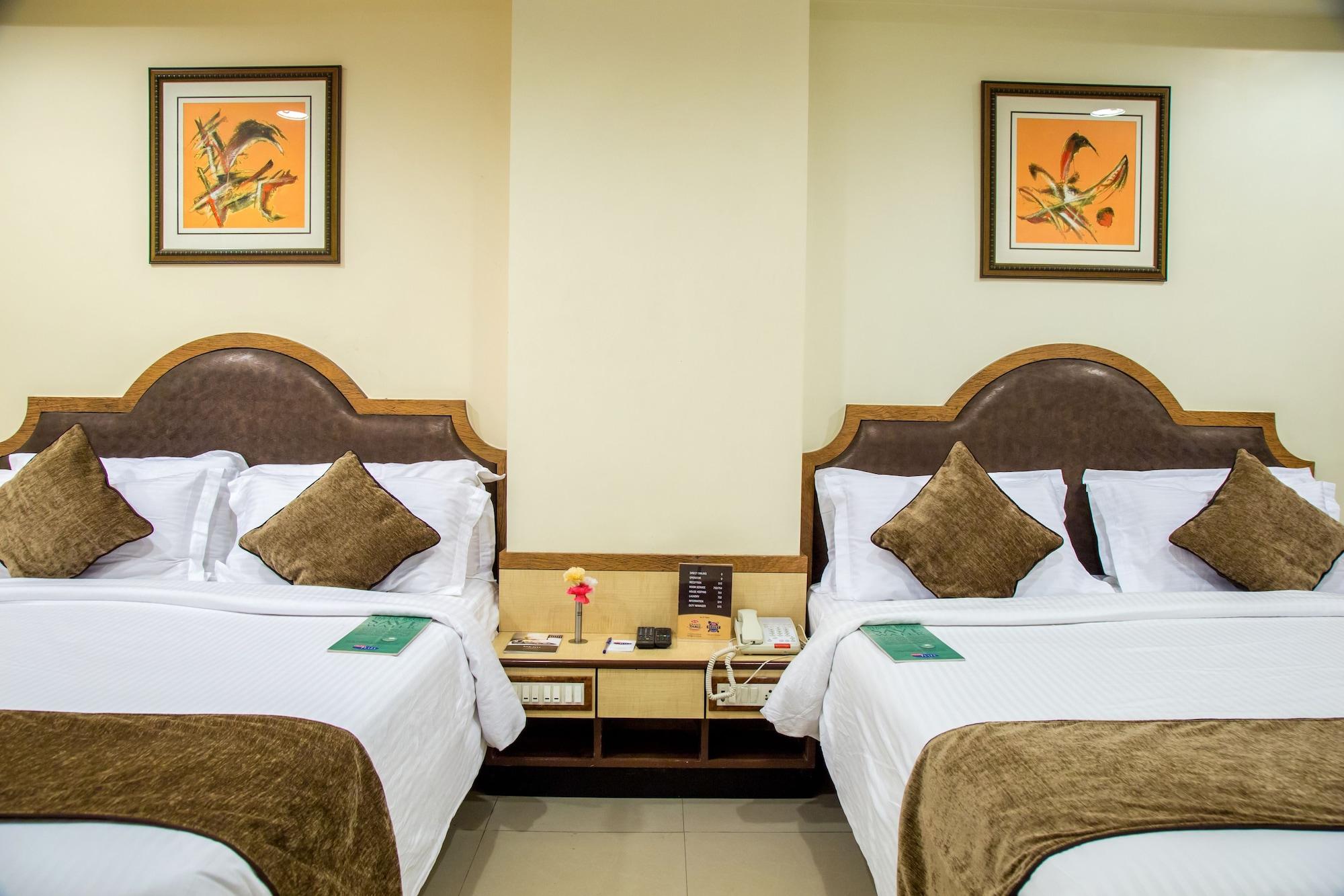 Hotel Tip Top Plaza Тхане Екстер'єр фото