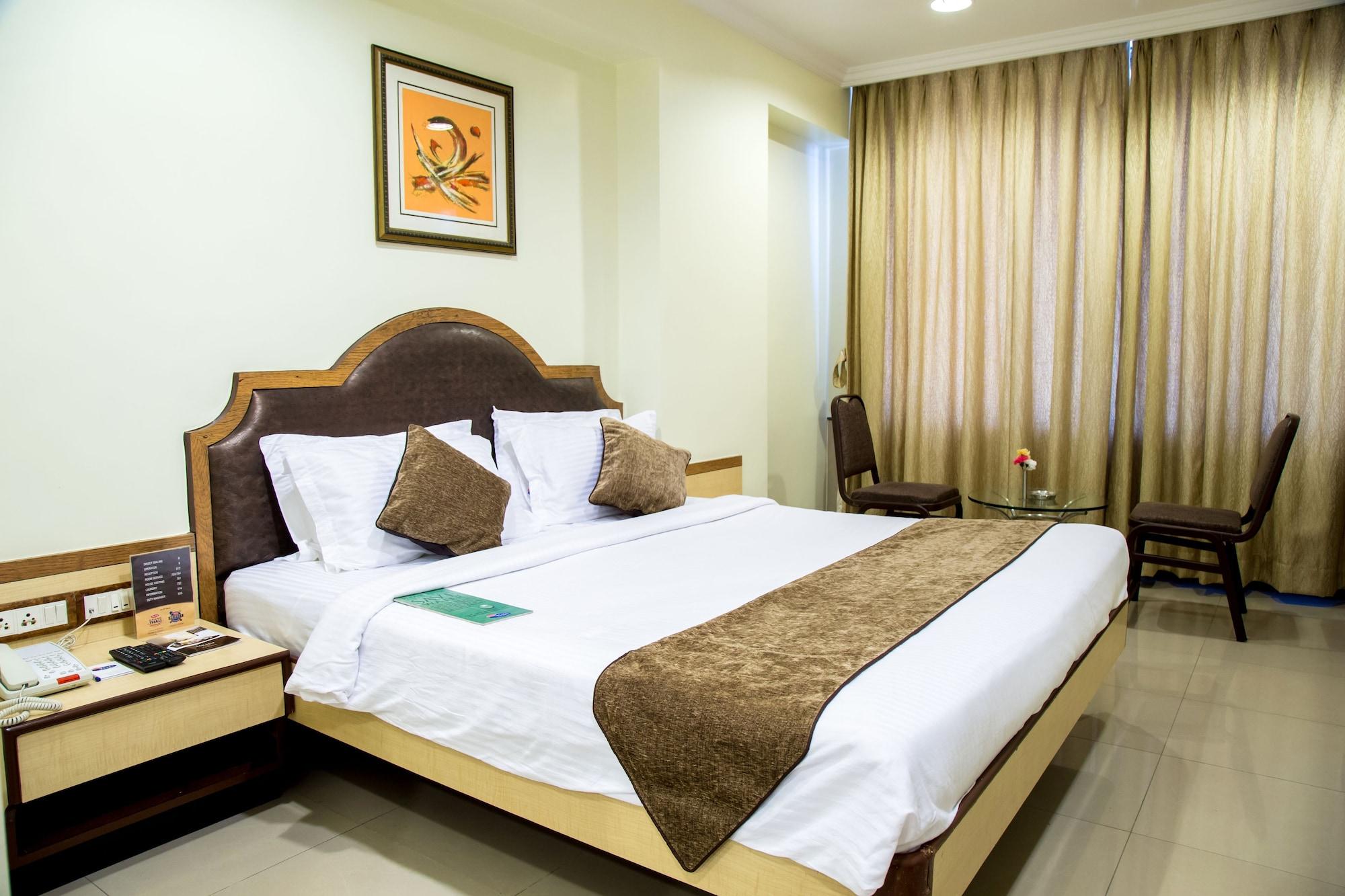 Hotel Tip Top Plaza Тхане Екстер'єр фото