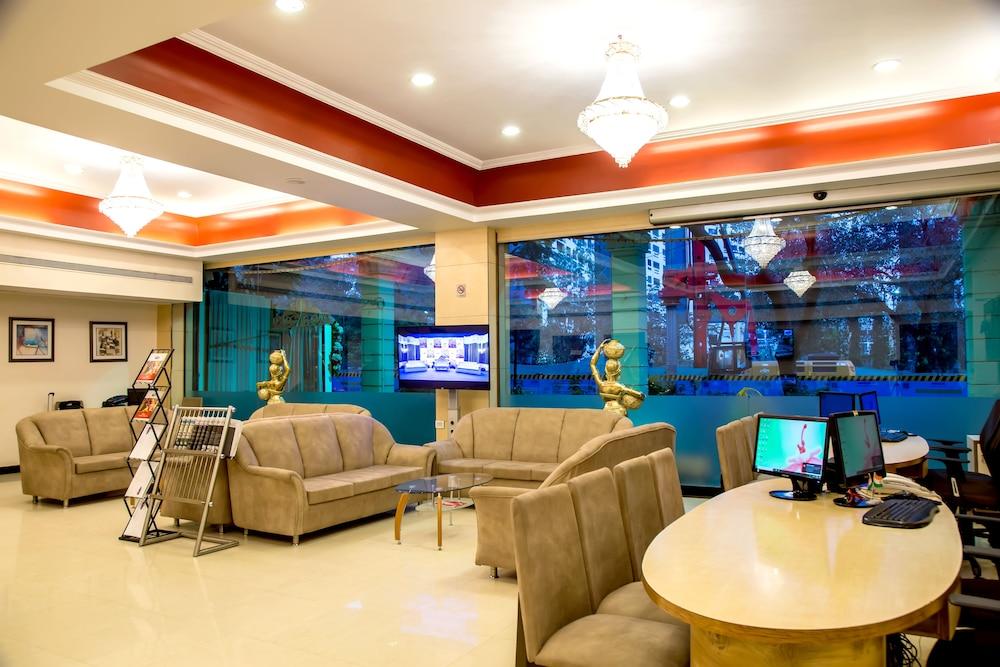 Hotel Tip Top Plaza Тхане Екстер'єр фото