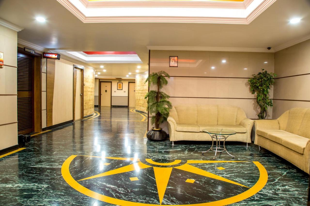 Hotel Tip Top Plaza Тхане Екстер'єр фото