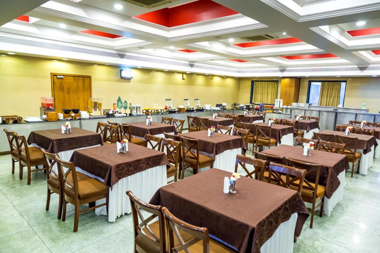 Hotel Tip Top Plaza Тхане Екстер'єр фото