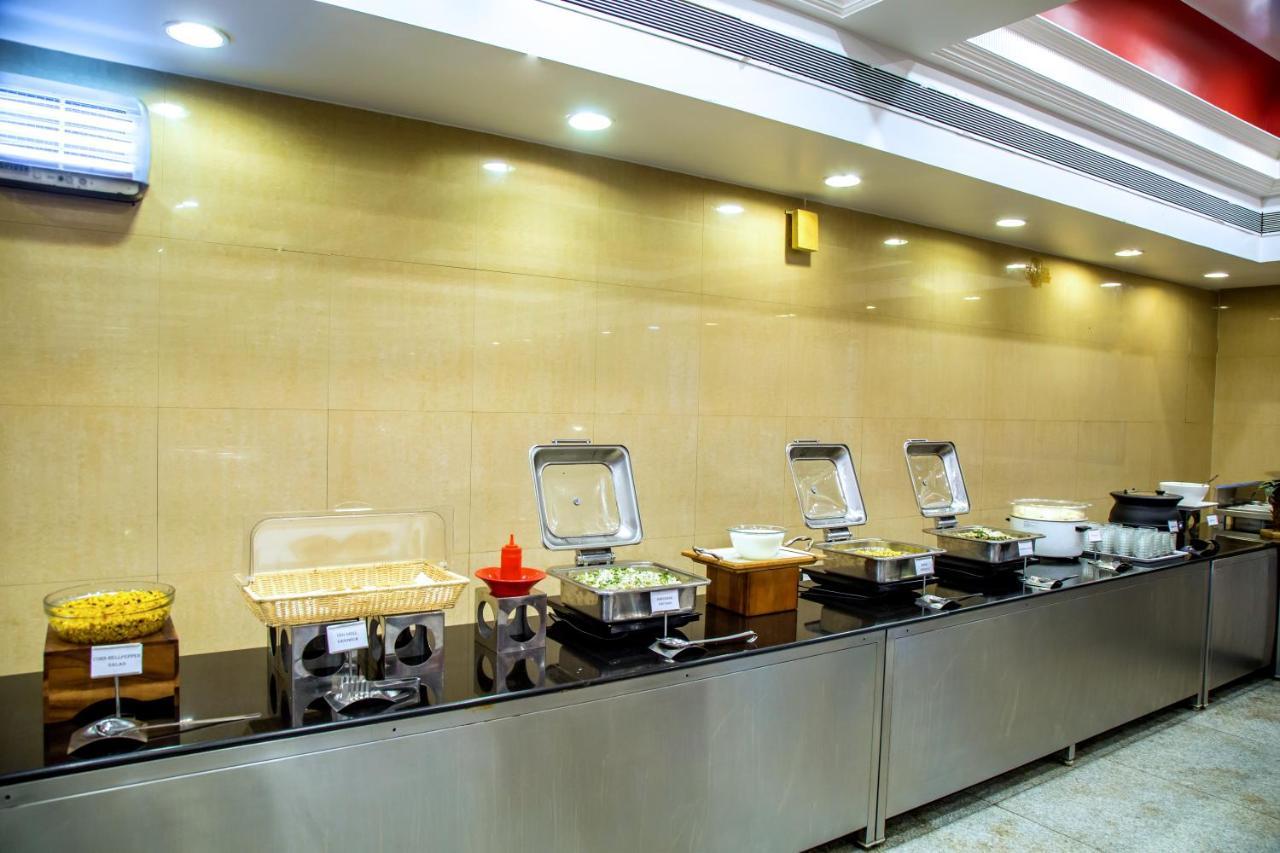 Hotel Tip Top Plaza Тхане Екстер'єр фото